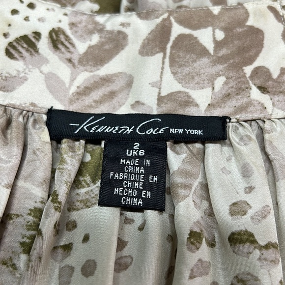 Kenneth Cole 100% Silk Blouse Women's Size 2 Button Down Tie at Waist Tan - Picture 5 of 6